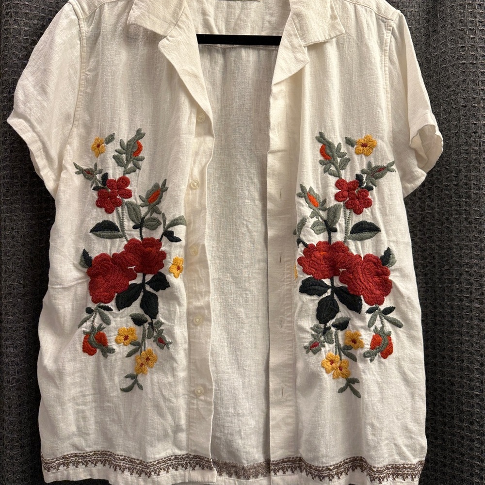 Abercrombie & Fitch Cream Linen Short Sleeve Button Down Shirt